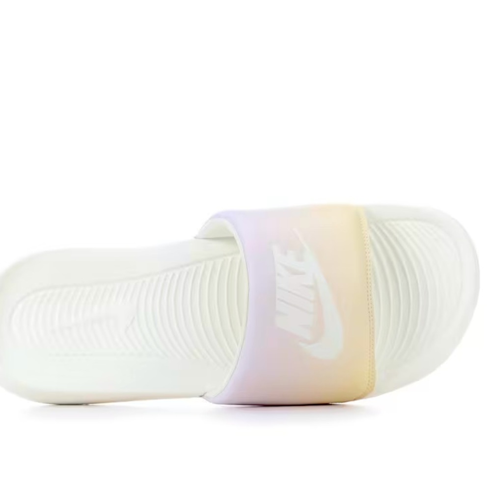Nike victori one slide print